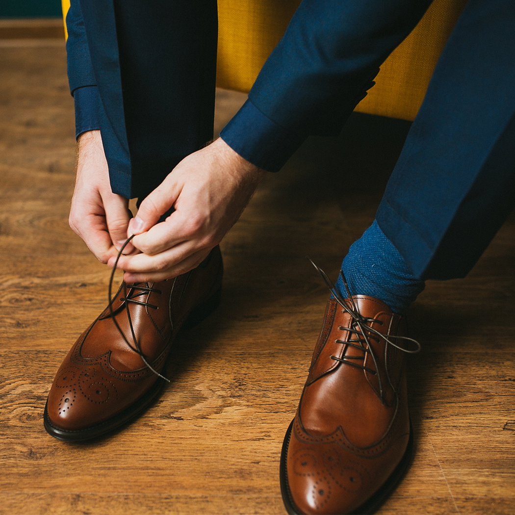 Brogsy męskie - klasyczne buty na wiele okazji. Jaki model wybrać? Jak je nosić? Sprawdź!